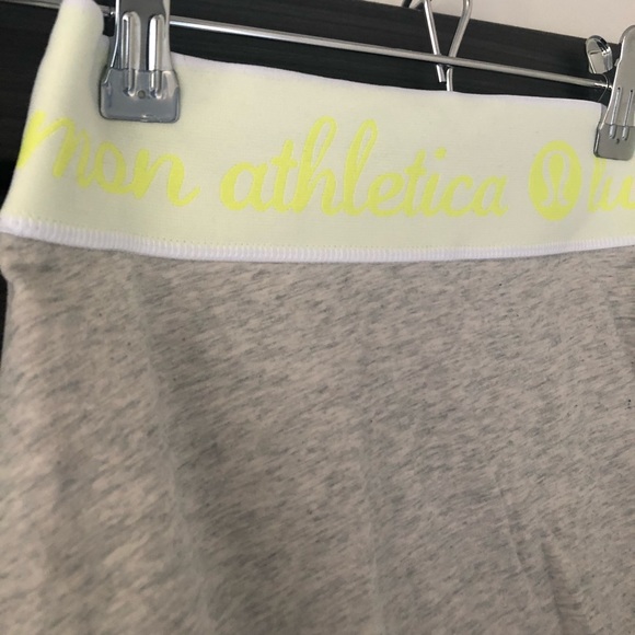 Lululemon Gray asymmetric wrap skirt size 6 - Picture 3 of 5